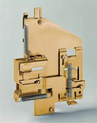 Блокировка открытия дверцы Emax ABB 1SDA045039R1