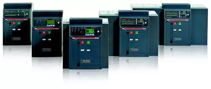 Панель лицевая выключателя Emax E1-E2 3p (без наклеек) 1SDA047828R1 ABB
