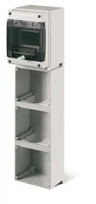 Корпус на 6 модулей и 3 поста с основанием 136х125 мм. DKC DIS5720313