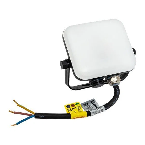 Прожектор светодиодный СДО-4001 10Вт 4000К IP65 с равномерной засветкой LUMA EKF FLL-4001-10-4000