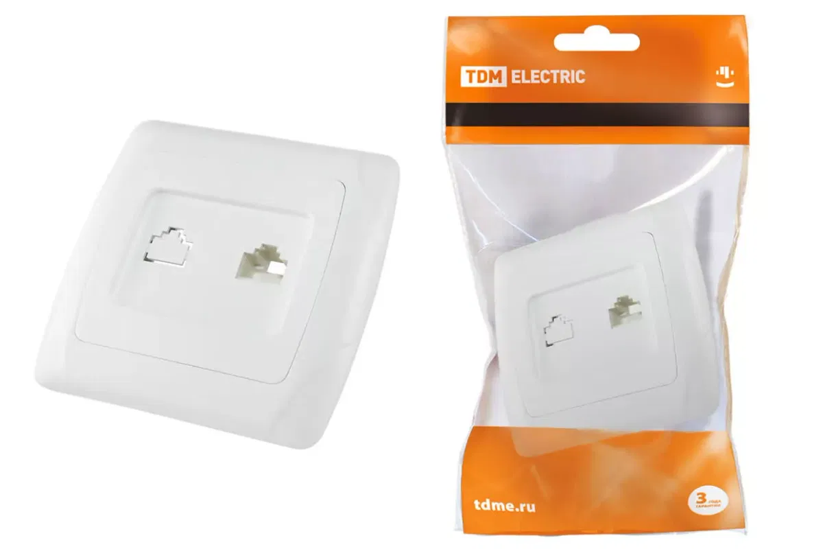 Розетка компьютерная RJ45  белая "Онега" TDM