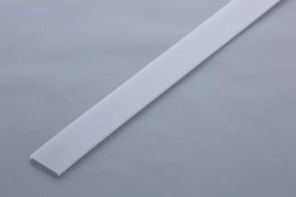 Рассеиватель LINER LED 2000мм (в упаковке) Световые Технологии 2473000250